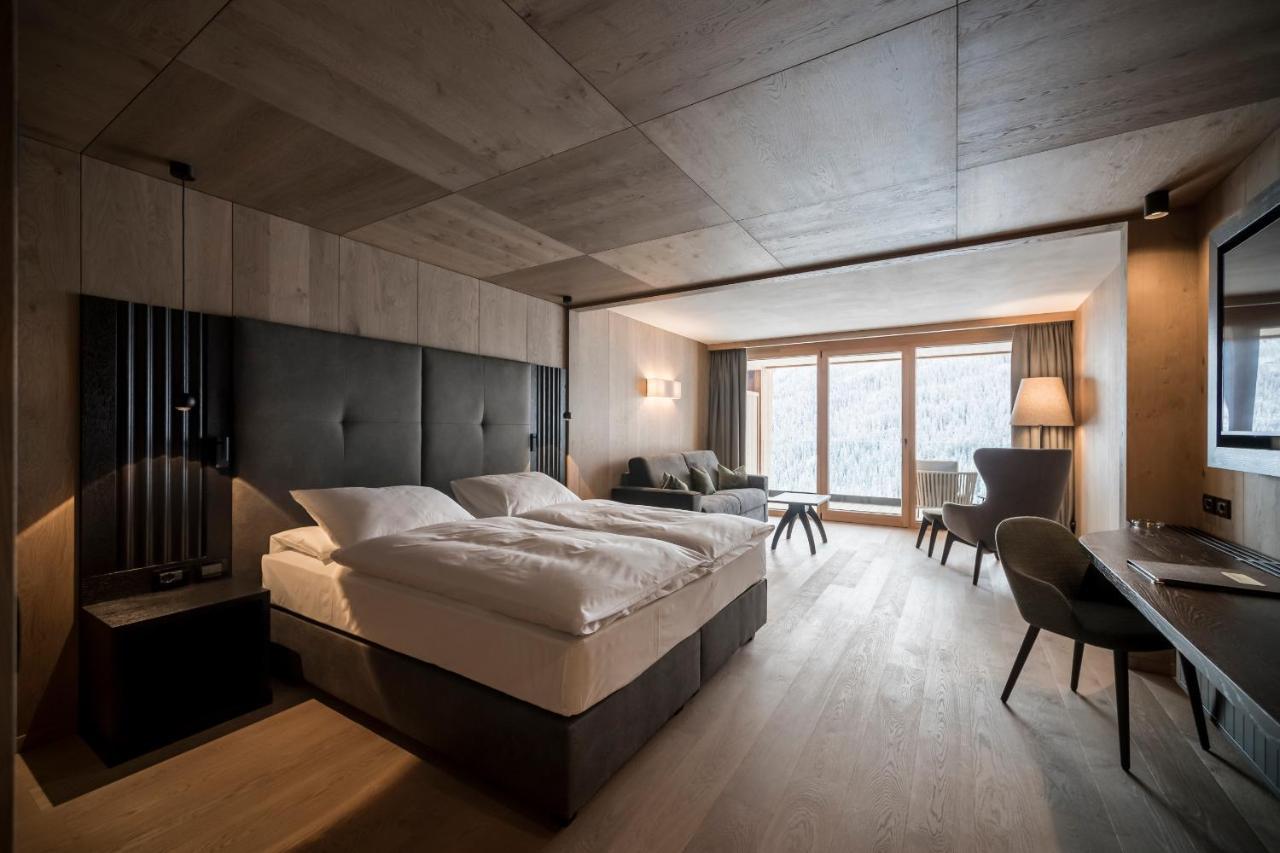 Double Room Mountain View